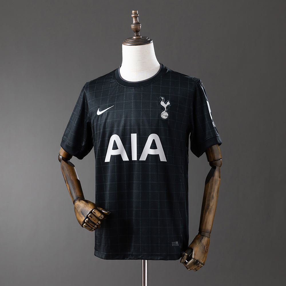 Tottenham Visitante 25-26