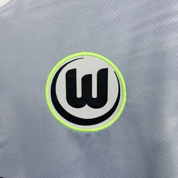 Wolfsburgo Visitante 25-26