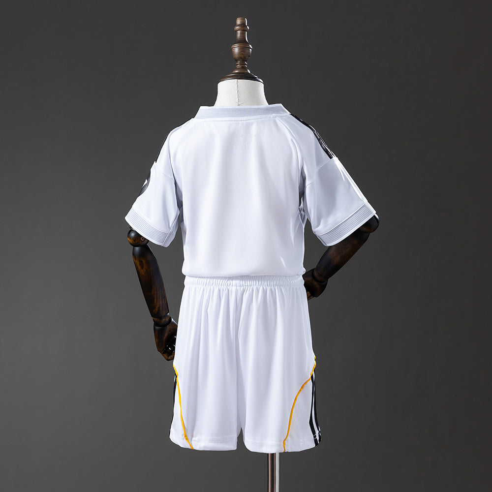 Real Madrid Local 25-26 Equipación