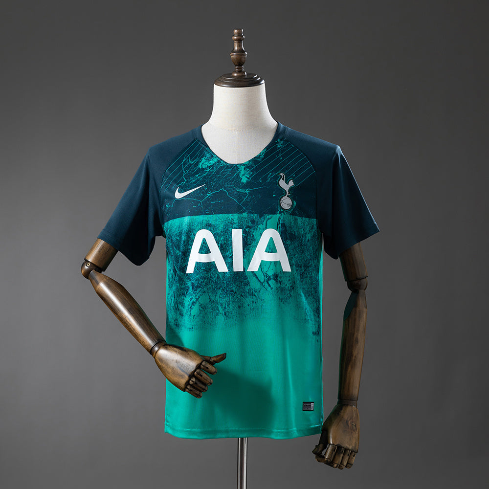 Tottenham Visitante 18-19