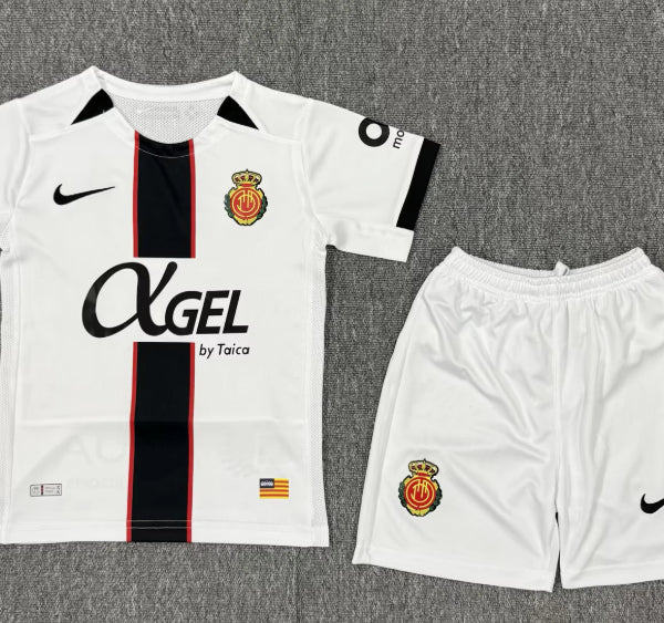 Mallorca Visitante 25-26 Equipación