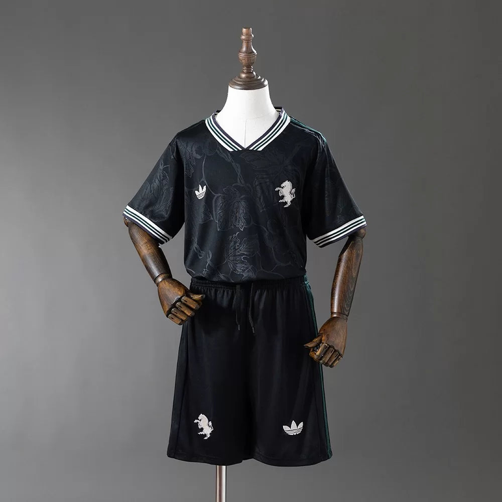 Juventus Visitante 25-26 – Equipación