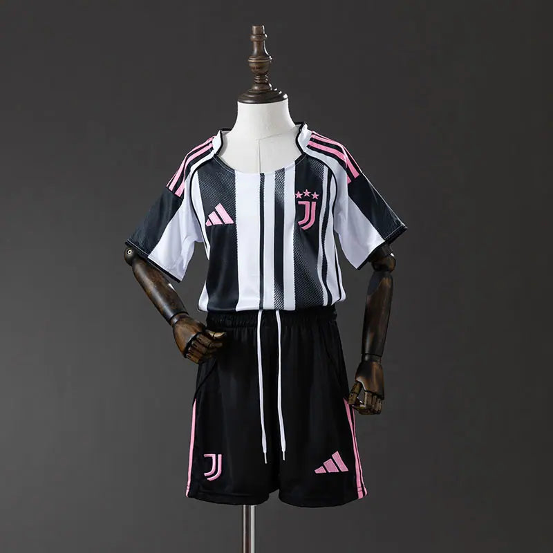 Juventus Local 25-26 – Equipación