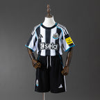Newcastle Local 25-26 – Equipación