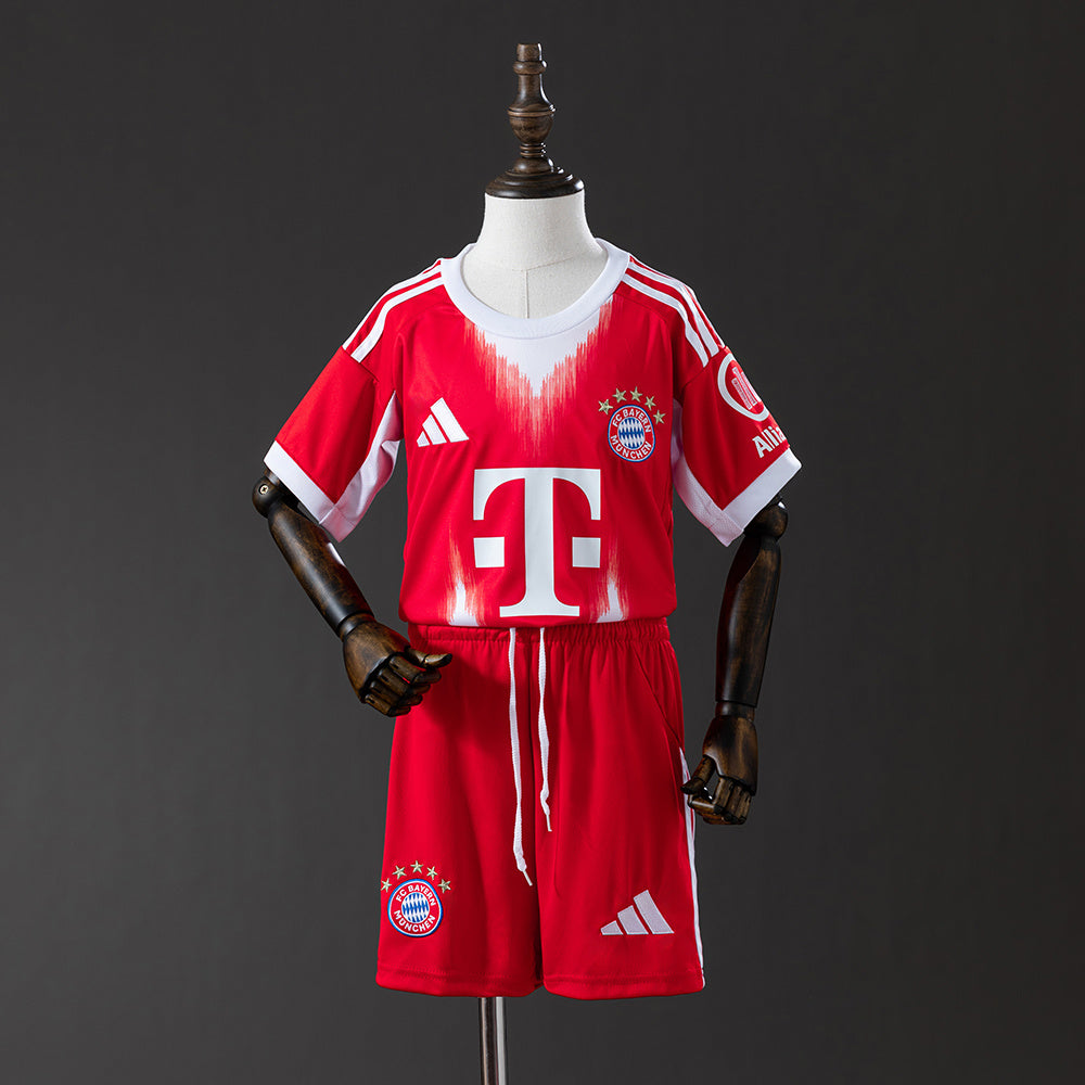 Bayern de Munich Local 25-26 – Equipación
