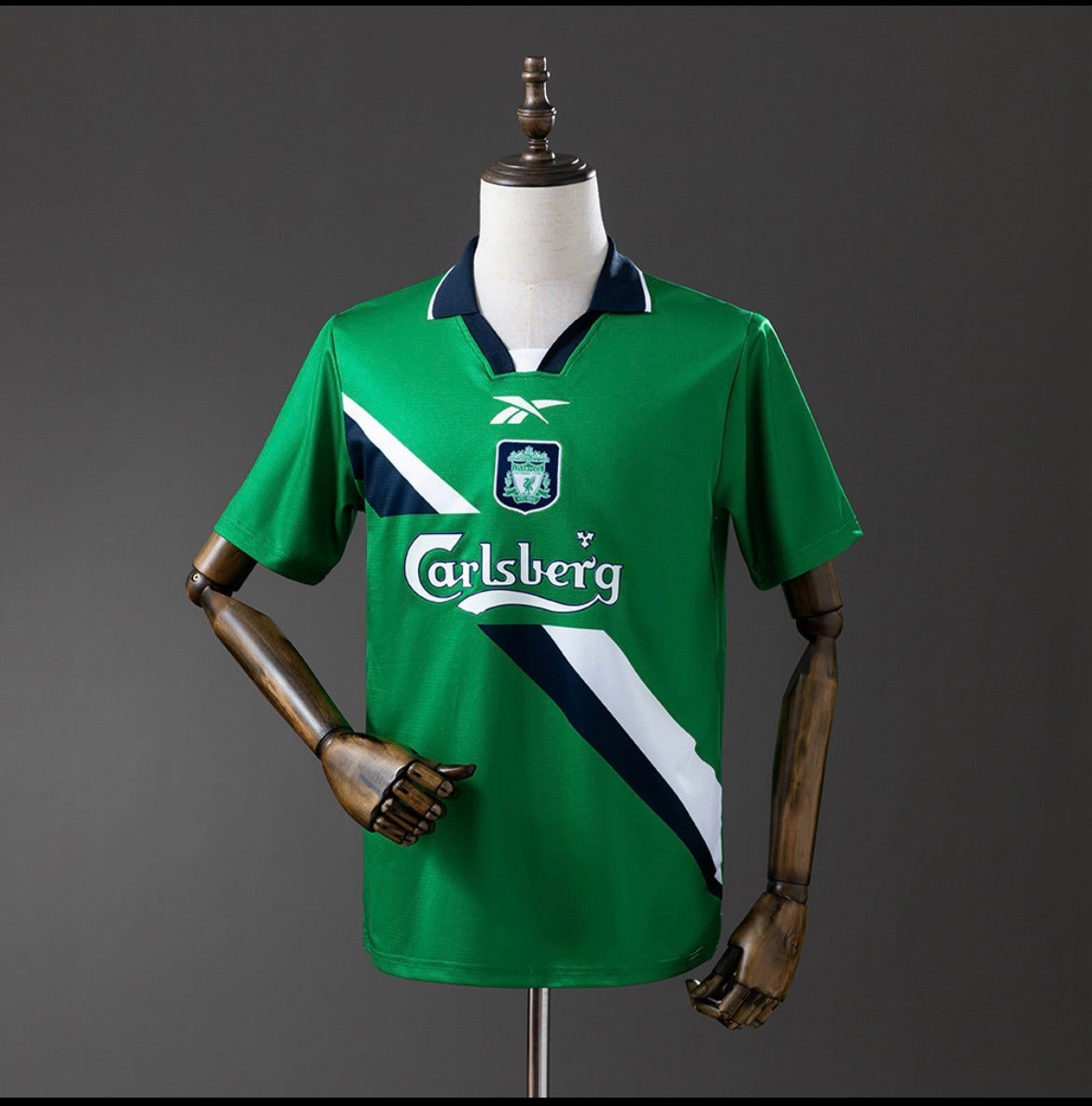 Liverpool Visitante 99-00
