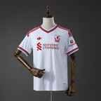 Liverpool Visitante 26-27